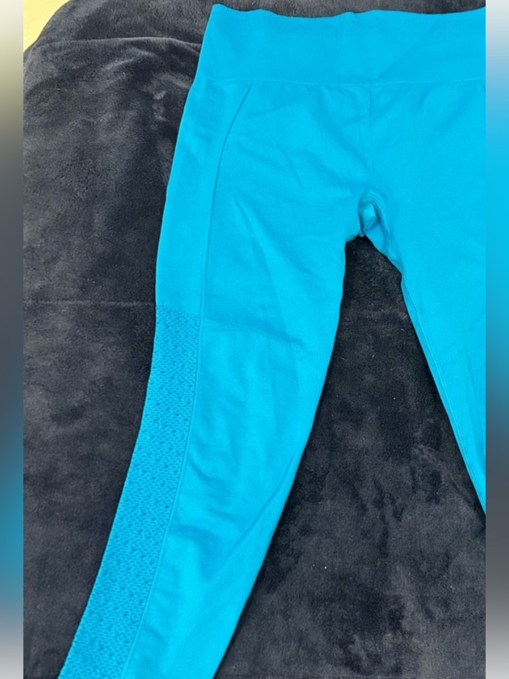 Fabletics Vibrant Blue High-Waist Leggings 3/4 length M